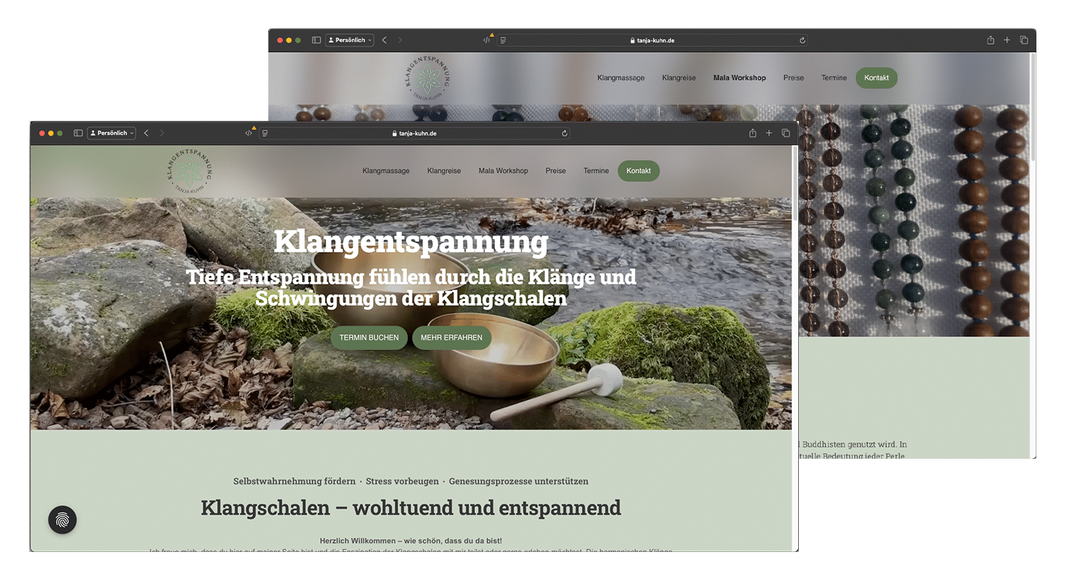 Zwei Ansichten einer Webseite, die Klangentspannung durch Klangschalen sowie Mala-Workshops anbietet. Im Vordergrund eine Klangschale auf einem mit Moos bewachsenen Stein neben einem Fluss, begleitet von Texten zur Entspannung.